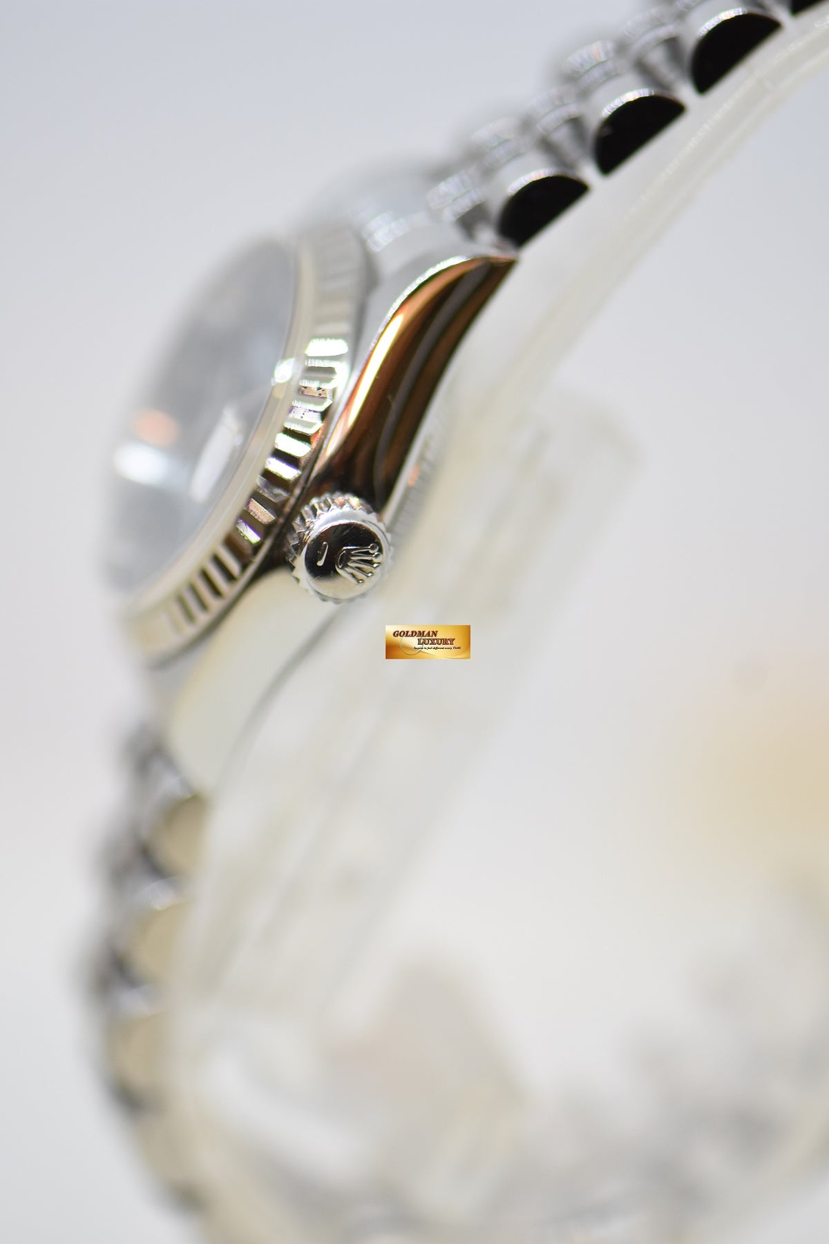 [SOLD] ROLEX OYSTER DATEJUST 26mm STEEL IN JUBILEE BRACELET BLUE ARABIC DIAL 69174 (MINT)