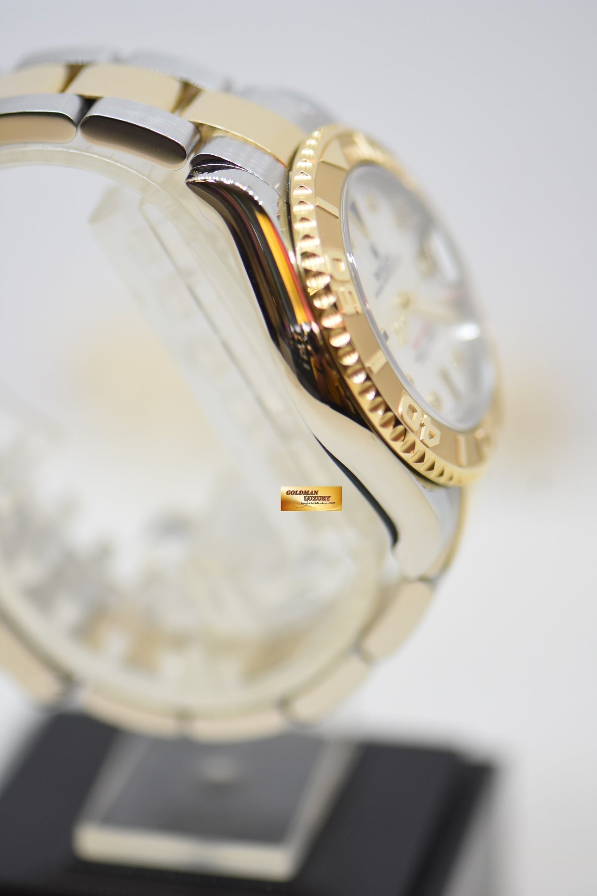 [SOLD] ROLEX OYSTER YACHT MASTER 35mm HALF GOLD IN  BRACELET MOP DIAMONDS DIAL 168623 (MINT)