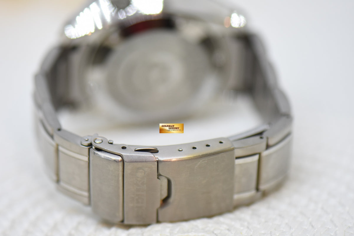 [SOLD] SEIKO PROFESSIONAL DIVER SPRING DRIVE GMT 44mm MARINAMASTER 600M TITANIUM IN BRACELET SBDB011 (MINT)