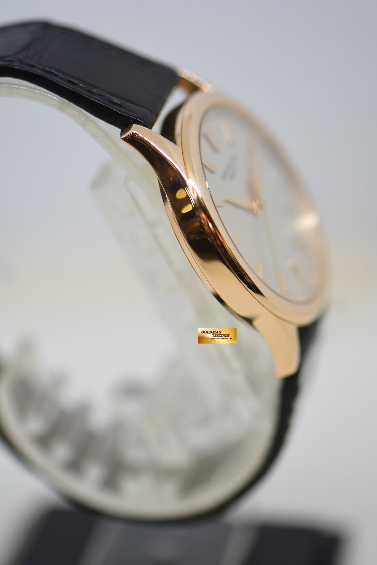 [SOLD] PATEK PHILIPPE CALATRAVA ROSE GOLD IN LEATHER STRAP 34mm SILVERED DIAL AUTOMATIC 3998R (MINT)