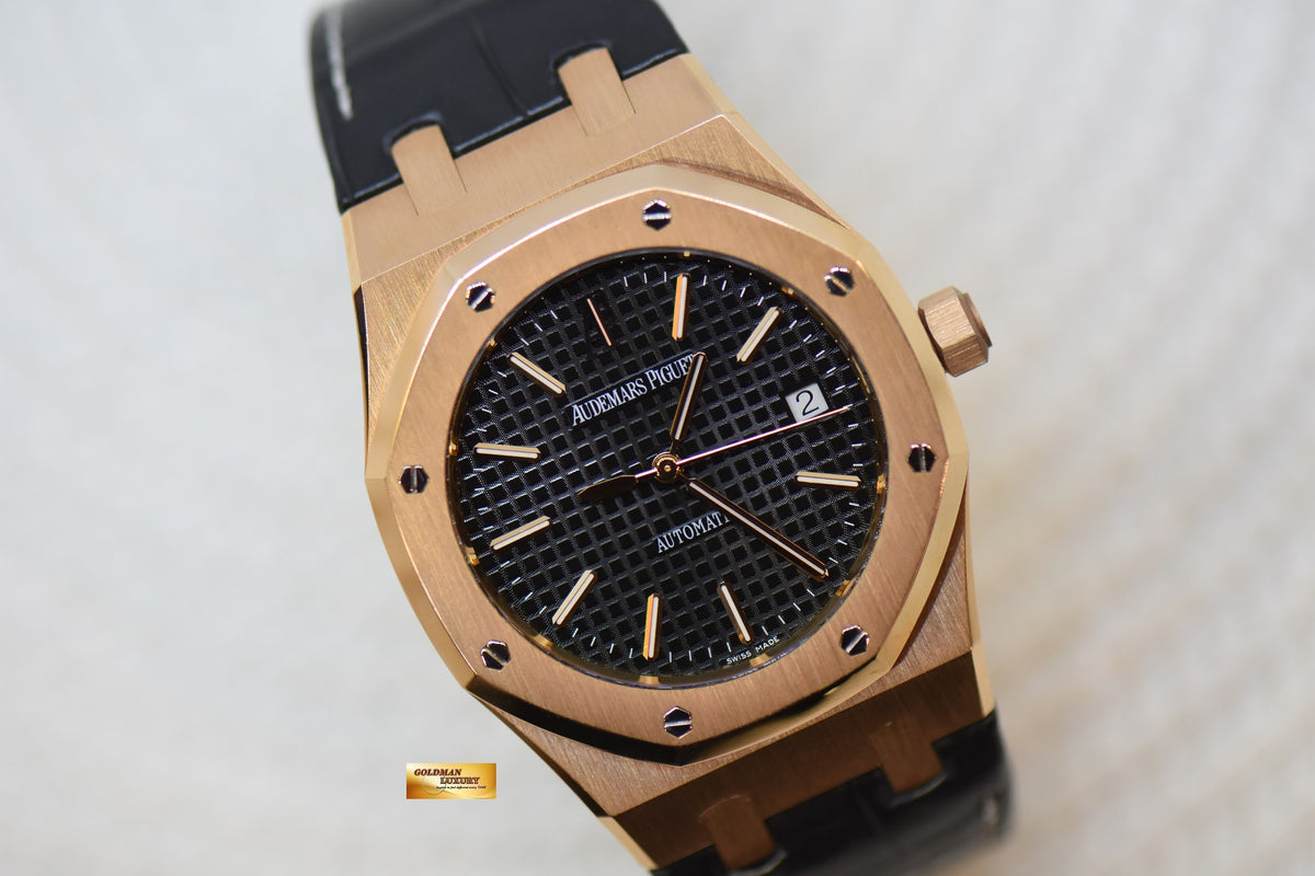 [SOLD] AUDEMARS PIGUET ROYAL OAK 39mm ROSE GOLD IN LEATHER STRAP BLACK DIAL AUTOMATIC 15300OR (MINT)