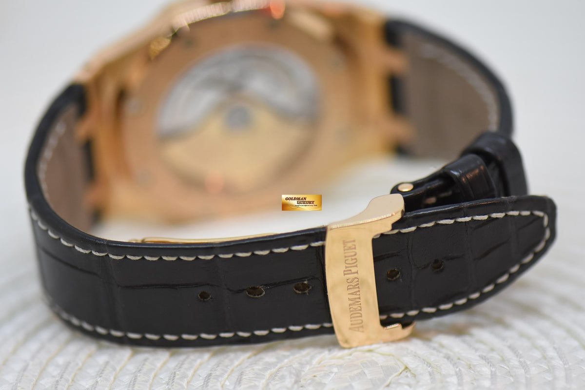 [SOLD] AUDEMARS PIGUET ROYAL OAK 39mm ROSE GOLD IN LEATHER STRAP BLACK DIAL AUTOMATIC 15300OR (MINT)