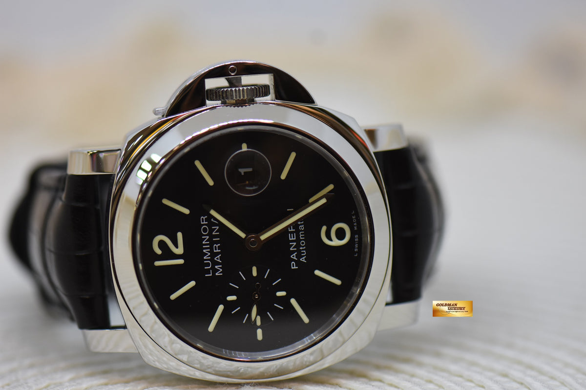 [SOLD] PANERAI LUMINOR MARINA 44mm STEEL IN LEATHER BLACK DIAL AUTOMATIC PAM 104 (MINT)