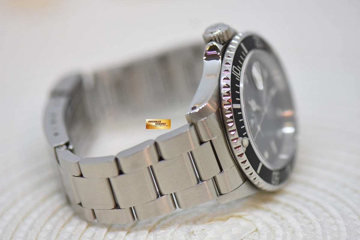 [SOLD] ROLEX OYSTER PERPETUAL SUBMARINER DATE 40mm STEEL BRACELET “SWISS ONLY” DIAL 16610 (MINT)