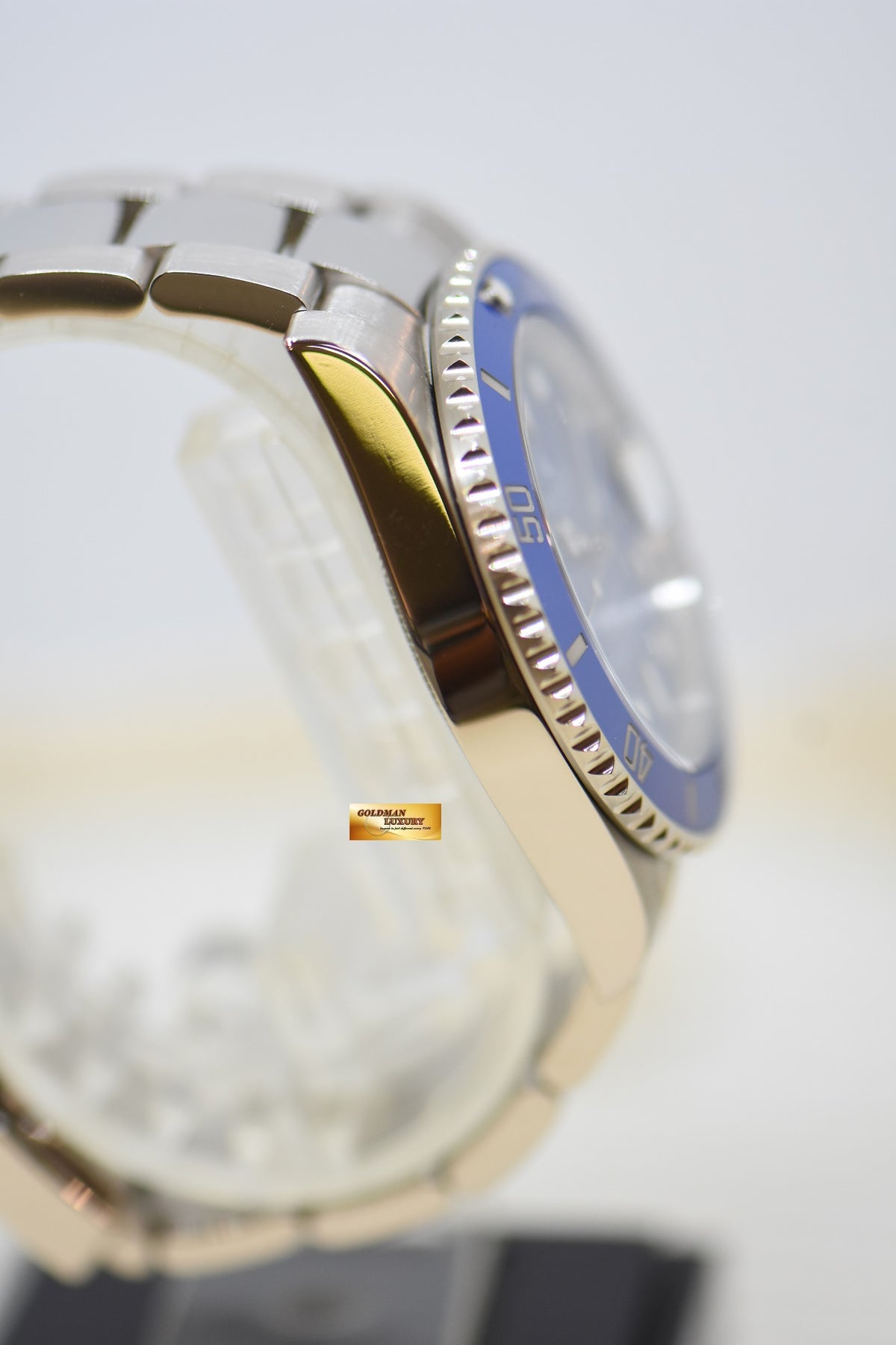 [SOLD] ROLEX OYSTER SUBMARINER 40mm WHITE GOLD IN OYSTER BRACELET BLUE DIAL BLUE CERAMIC BEZEL 116619LB (UNPOLISHED) (MINT)