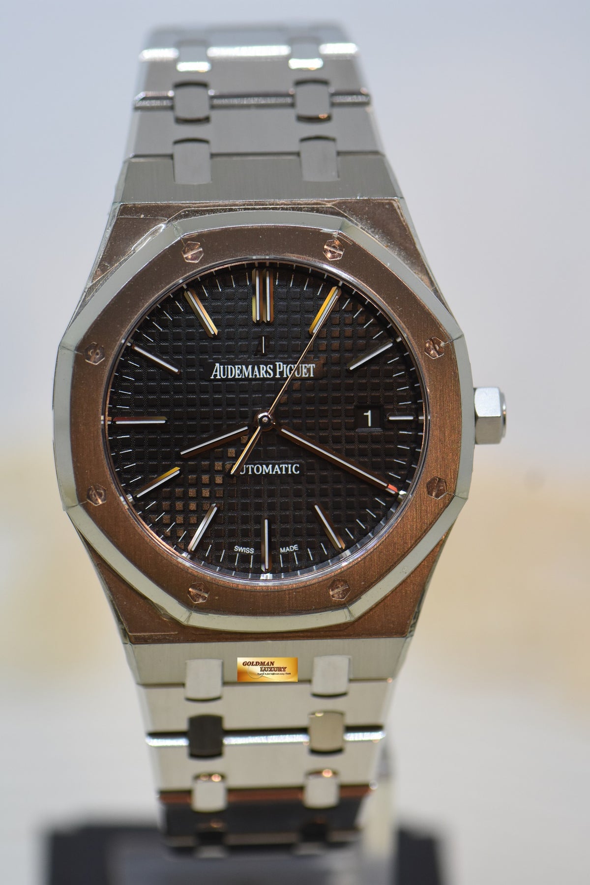 [SOLD] AUDEMARS PIGUET ROYAL OAK 41mm STEEL BRACELET BLACK DIAL AUTOMATIC 15400ST (NOS) (STICKERS STILL ON)