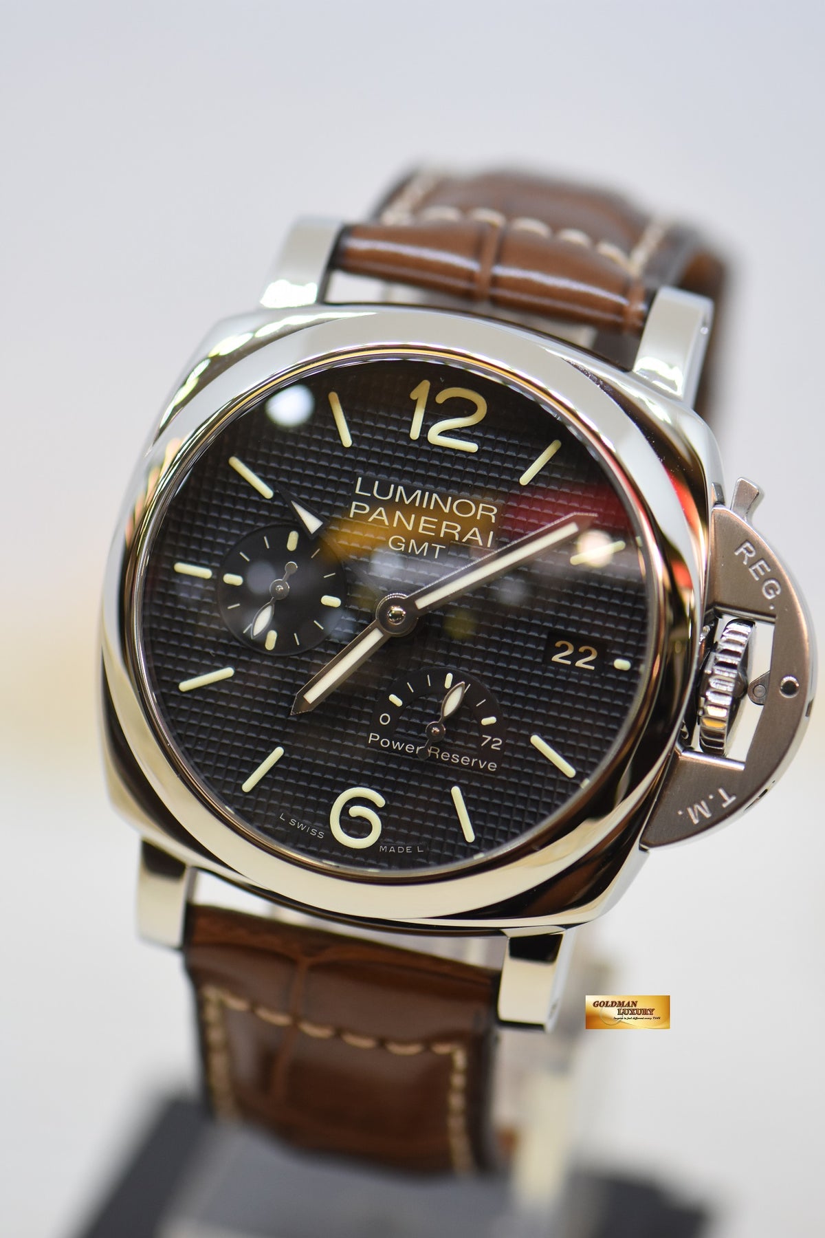 [SOLD] PANERAI LUMINOR 1950 42mm GMT 3 DAYS POWER RESERVE STEEL IN LEATHER P.9002 HOBNAIL DIAL AUTOMATIC PAM 537 (MINT)