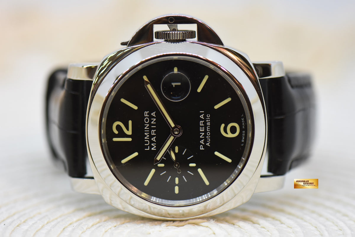 [SOLD] PANERAI LUMINOR MARINA 44mm STEEL IN LEATHER BLACK DIAL AUTOMATIC PAM 104 (MINT)