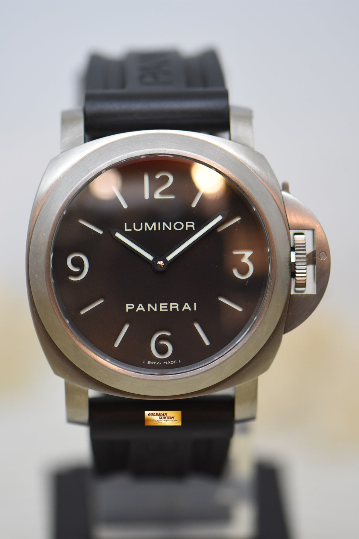 [SOLD] PANERAI LUMINOR 44mm TITANIUM IN LEATHER BLACK SANDWICH DIAL MANUAL WINDING PAM 176 (MINT)