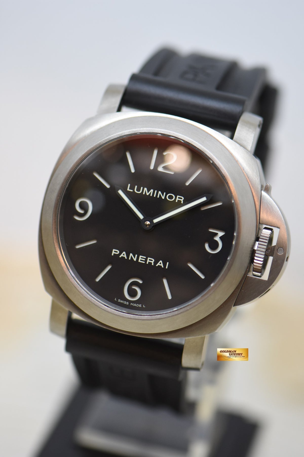 [SOLD] PANERAI LUMINOR 44mm TITANIUM IN LEATHER BLACK SANDWICH DIAL MANUAL WINDING PAM 176 (MINT)