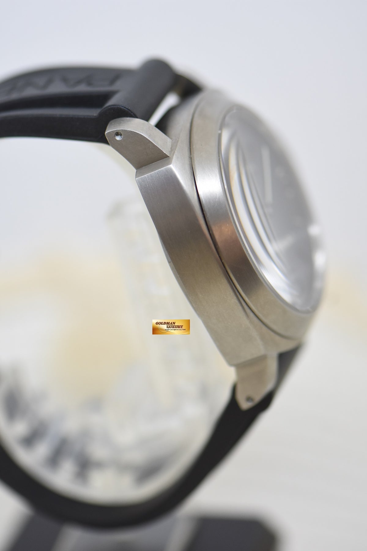 [SOLD] PANERAI LUMINOR 44mm TITANIUM IN LEATHER BLACK SANDWICH DIAL MANUAL WINDING PAM 176 (MINT)