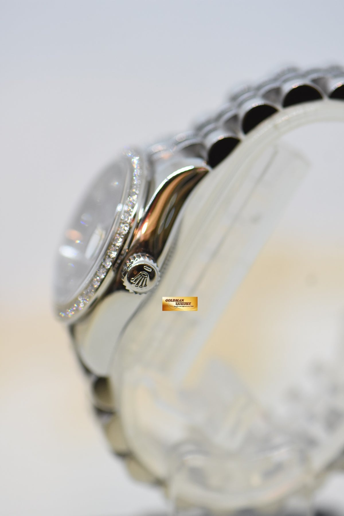 [SOLD] ROLEX OYSTER PERPETUAL DATEJUST 26mm MOP ORIGINAL DIAMOND DIAL & BEZEL STEEL JUBILEE 179384 (MINT)