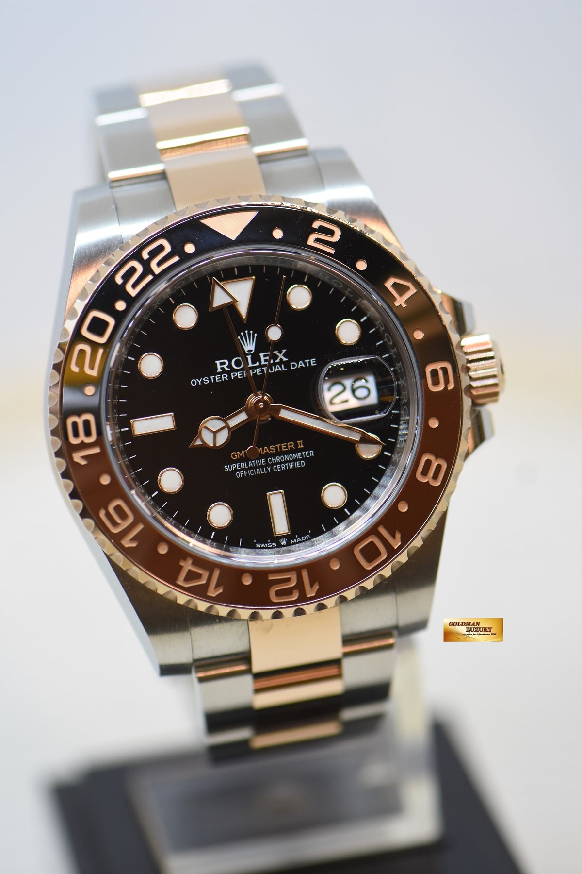 [SOLD] ROLEX OYSTER PERPETUAL GMT-MASTER II “ROOT-BEER” CERAMIC BROWN BEZEL EVEROSE GOLD / STEEL BRACELET 126711CHNR (MINT)