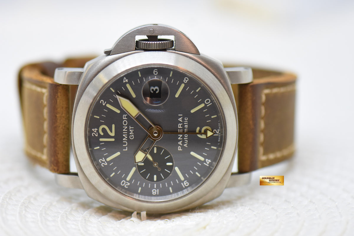 [SOLD] PANERAI LUMINOR GMT 44mm TITANIUM IN LEATHER BLUE ANTHRACITE DIAL AUTOMATIC PAM 89 (MINT)