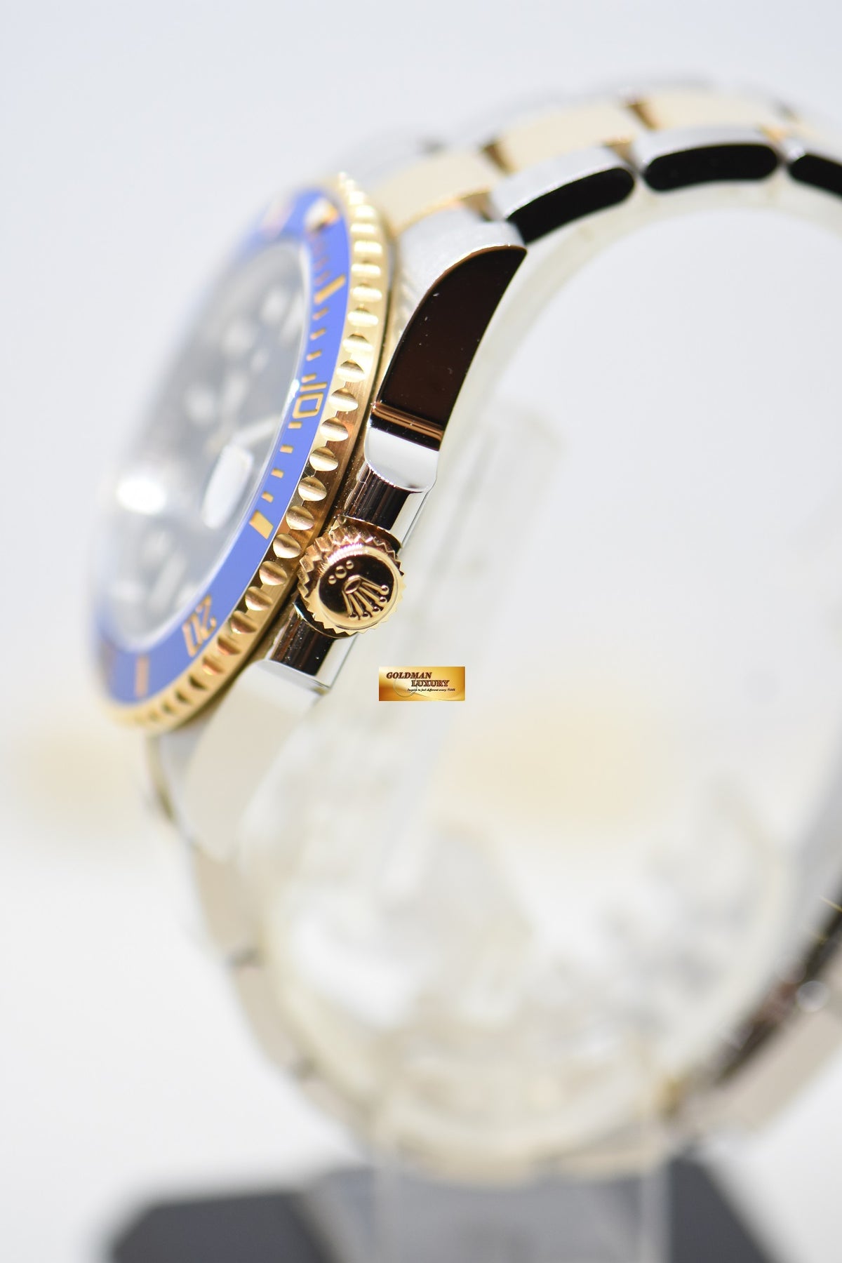 [SOLD] ROLEX OYSTER PERPETUAL SUBMARINER BLUE 40mm HALF-GOLD IN BRACELET SUNBURST BLUE CERAMIC BEZEL 116613LB (MINT)