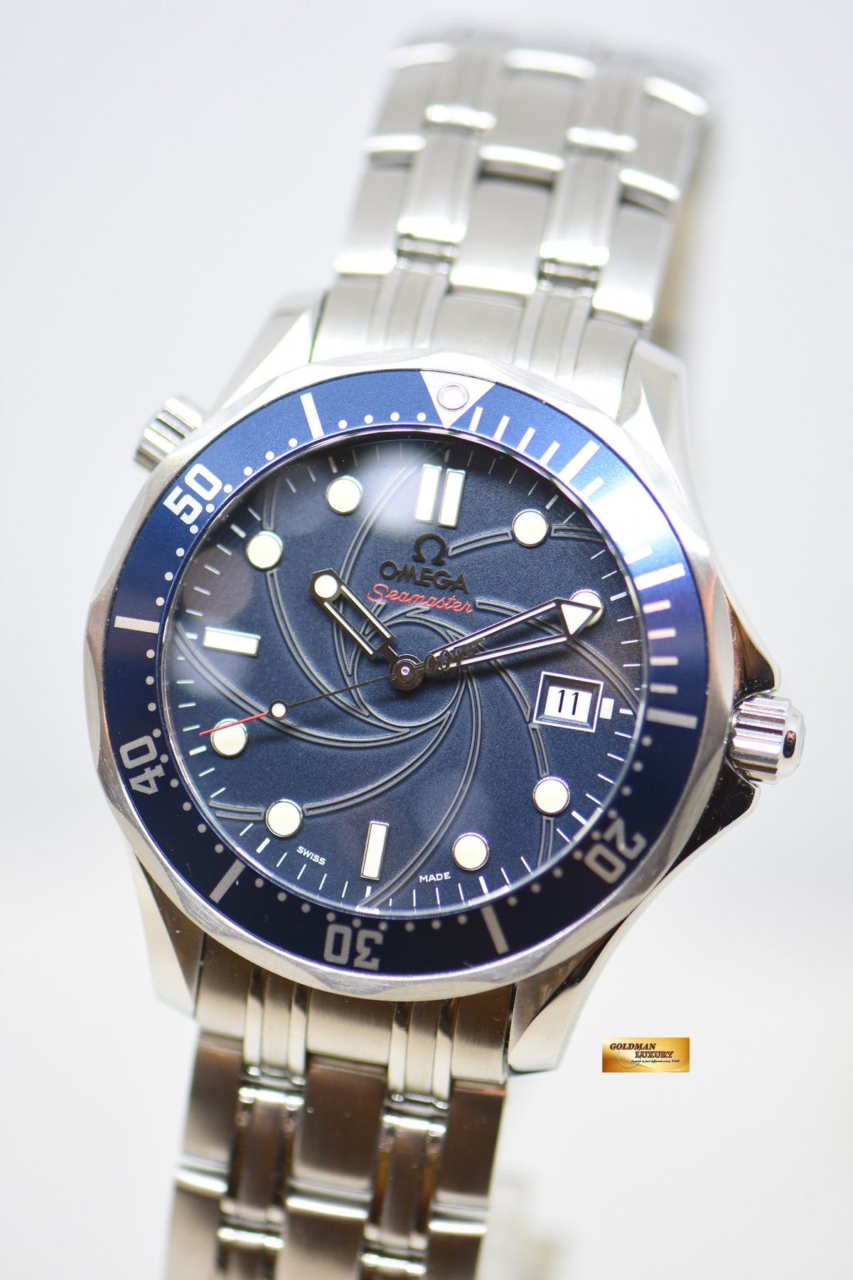 [SOLD] OMEGA SEAMASTER 41mm “JAMES BOND” 007 EDITION STEEL IN BRACELET BLUE WAVE DIAL 2226.8000 (LNIB)