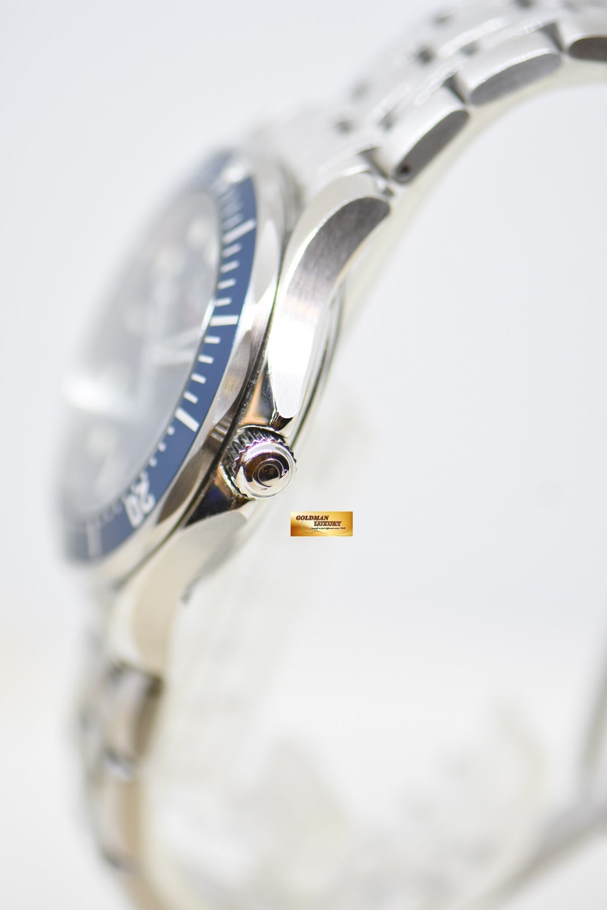 [SOLD] OMEGA SEAMASTER 41mm “JAMES BOND” 007 EDITION STEEL IN BRACELET BLUE WAVE DIAL 2226.8000 (LNIB)