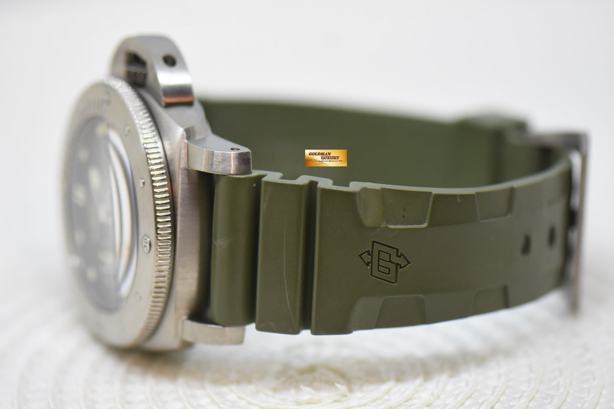 [SOLD] PANERAI LUMINOR SUBMERSIBLE 47mm TITANIUM BLACK DIAL AUTOMATIC PAM 305 (MINT)