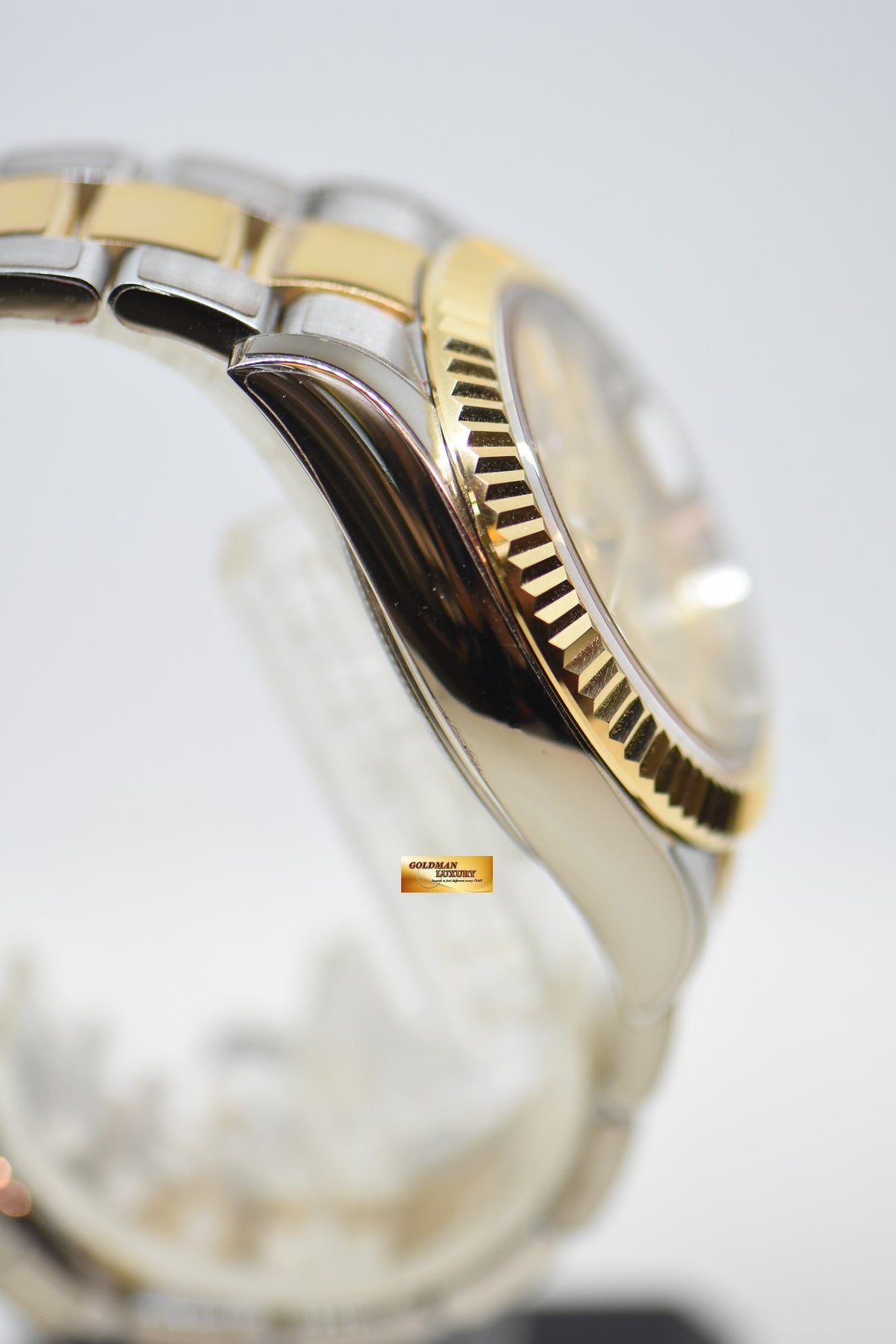 [SOLD] ROLEX OYSTER PERPETUAL SKY-DWELLER ANNUAL CALENDAR GMT GOLD / STEEL CHAMPAGNE GOLD DIAL 326933 (MINT-RX8 STICKERS ON)