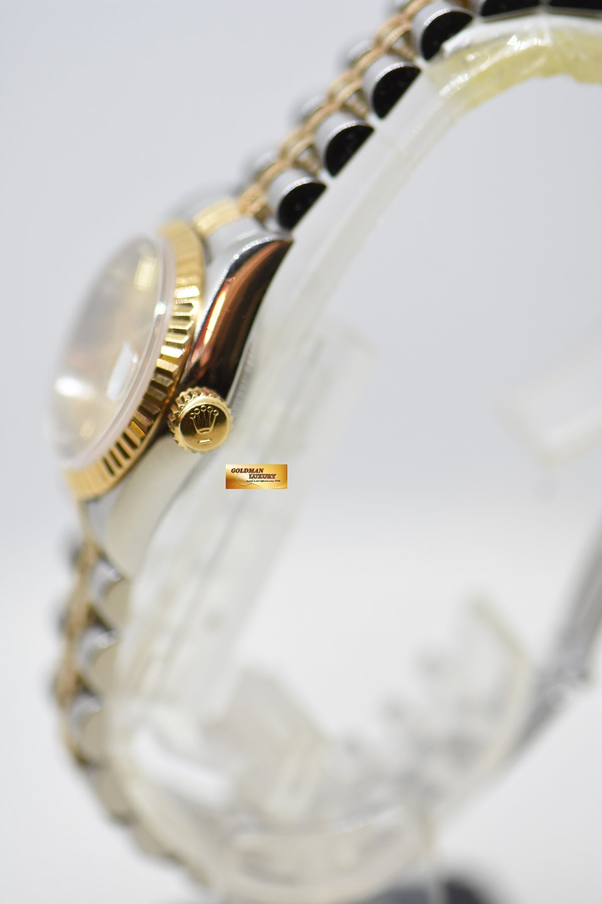 [SOLD] ROLEX OYSTER DATEJUST 26mm HALF-GOLD IN JUBILEE BRACELET CHAMPAGNE DIAL 69173 (MINT)