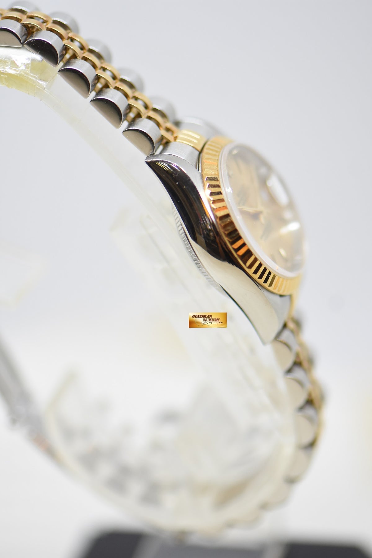 [SOLD] ROLEX OYSTER DATEJUST 26mm HALF-GOLD IN JUBILEE BRACELET CHAMPAGNE DIAL 69173 (MINT)