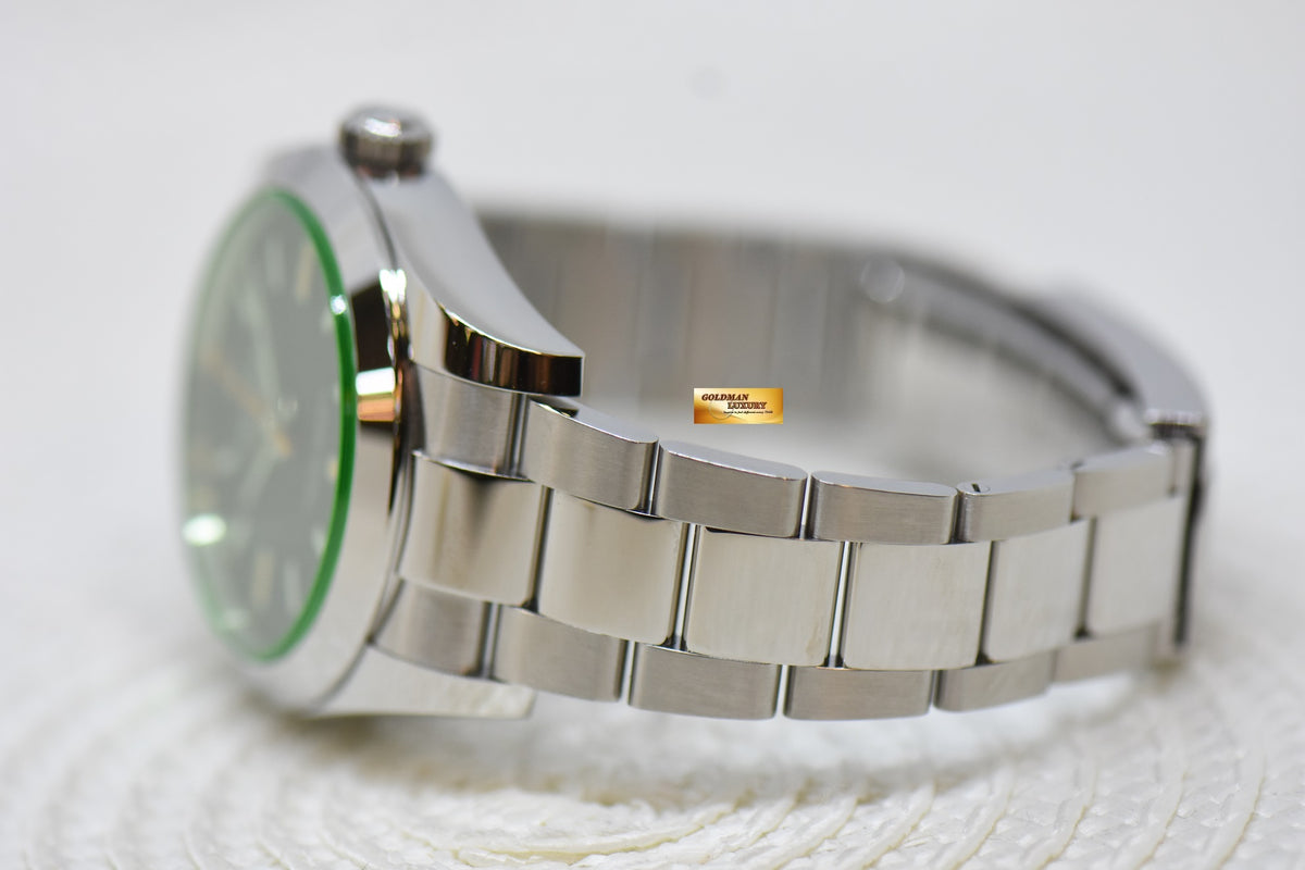 [SOLD] ROLEX OYSTER MILGAUSS 40mm BLACK DIAL GREEN SAPPHIRE STEEL IN OYSTER BRACELET 116400GV (NEW-UNWORN)