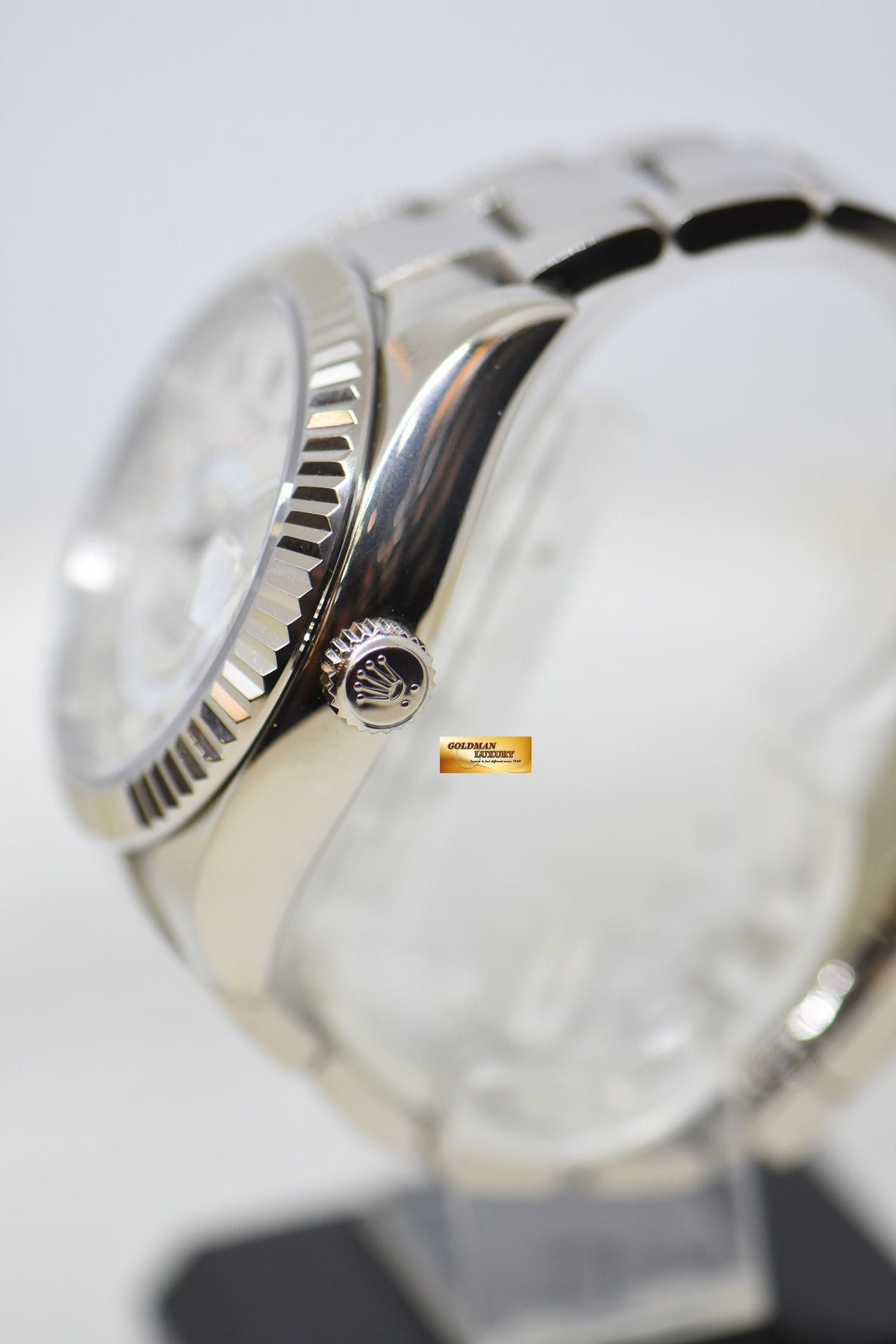 [SOLD] ROLEX OYSTER PERPETUAL SKY-DWELLER 42mm ANNUAL CALENDAR GMT WHITE GOLD WHITE DIAL 326939 (MINT)