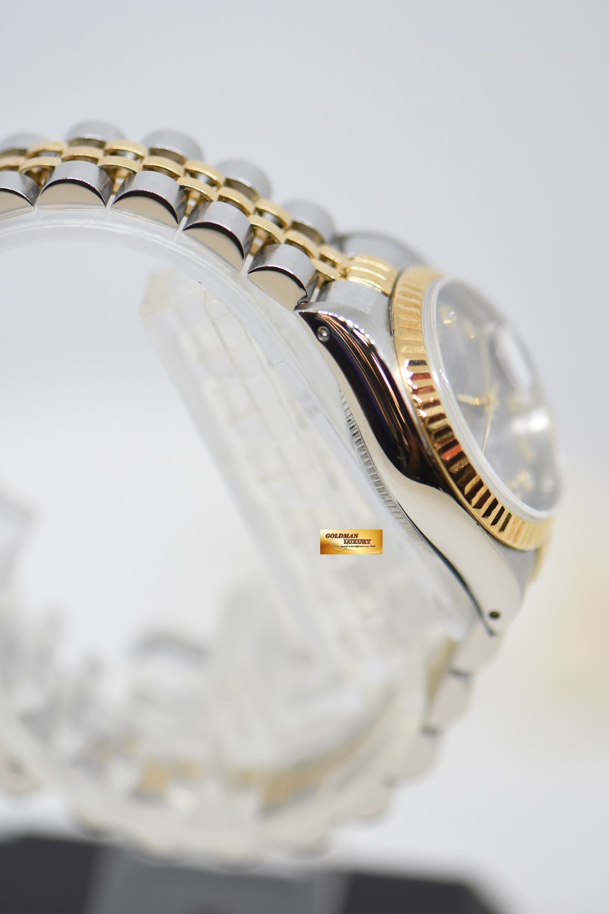 [SOLD] ROLEX OYSTER DATEJUST 26mm HALF-GOLD IN JUBILEE BRACELET SILVER DIAMOND DIAL 69173 (MINT)