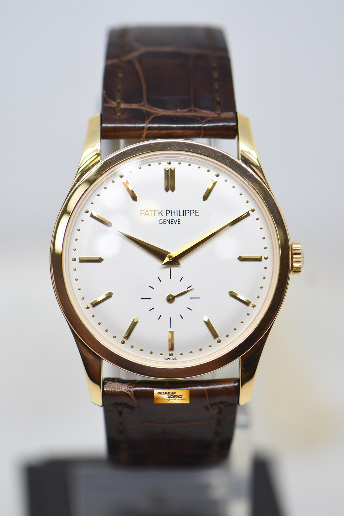 [SOLD] PATEK PHILIPPE CALATRAVA 37mm 18K YELLOW GOLD MANUAL WINDING 5196J (MINT)