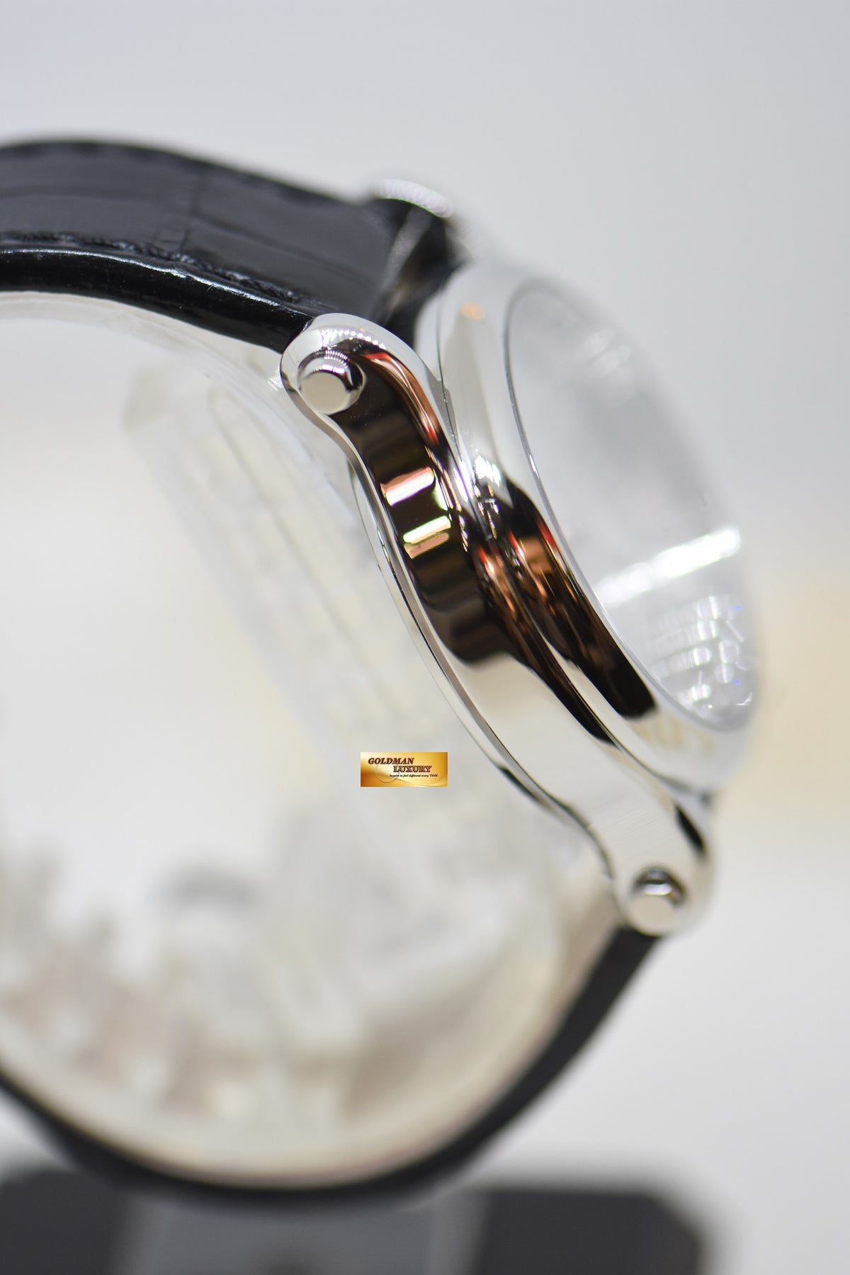 [SOLD] CHOPARD HAPPY SPORT 36mm 7-DIAMONDS STEEL IN LEATHER STRAP AUTOMATIC 27/8559 (MINT)