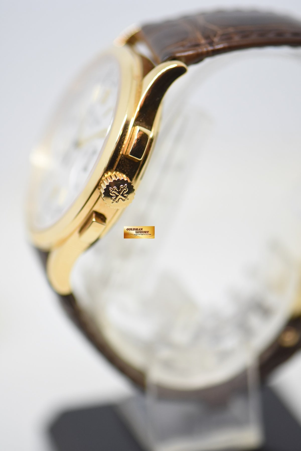 [SOLD] PATEK PHILIPPE CHRONOGRAPH 39MM 18K YELLOW GOLD IN LEATHER STRAP MANUAL 5170J (MINT)