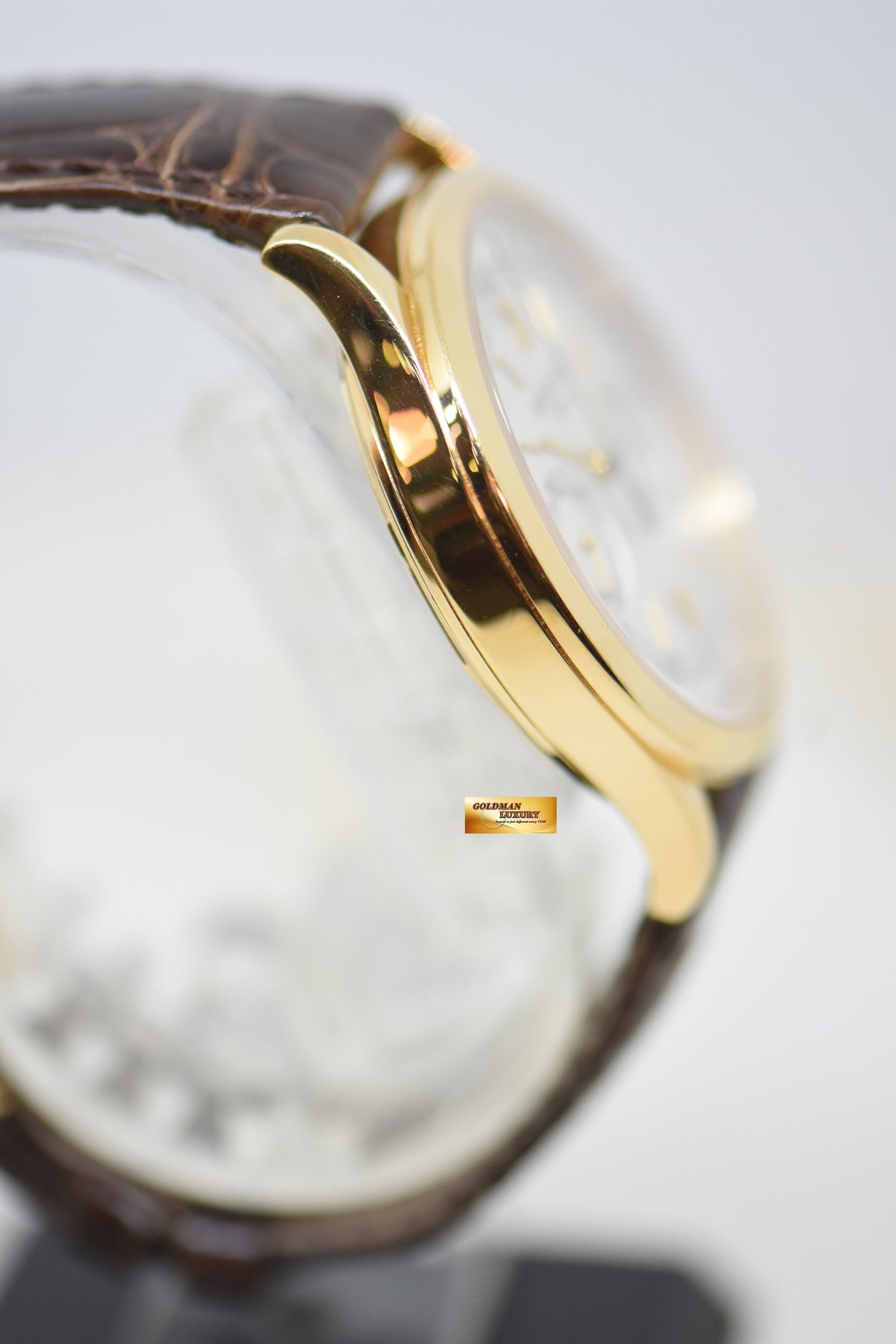 [SOLD] PATEK PHILIPPE CHRONOGRAPH 39MM 18K YELLOW GOLD IN LEATHER STRAP MANUAL 5170J (MINT)