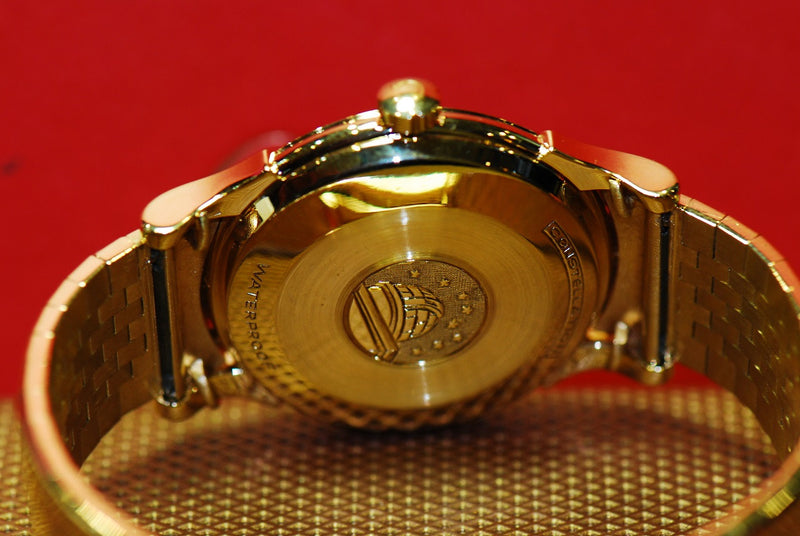products/GML390_-_Omega_Constellation_Pie-Pan_18K_Yellow_Gold_Gents_Automatic_-_5.JPG