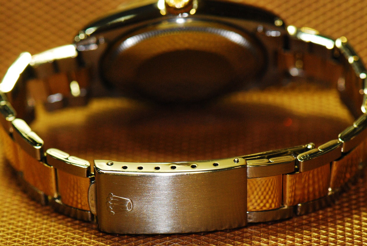 [SOLD] ROLEX OYSTER PERPETUAL DATE 1505 AUTOMATIC (NEAR MINT)