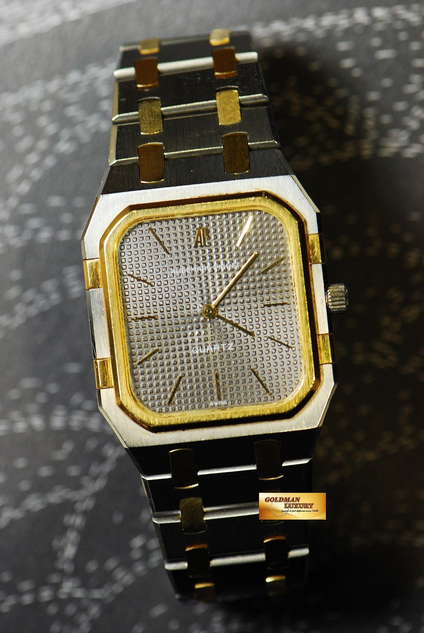 [SOLD] AUDEMARS PIGUET ROYAL OAK HALF-GOLD SQUARE QUARTZ (NEAR MINT)