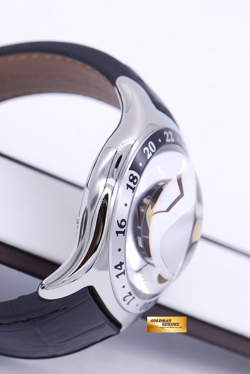 products/GML946_-_Corum_Bubble_GMT_44mm_Automatic_NEW_-_3.JPG